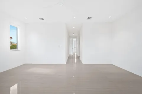 $1,999,995 | 240 Shore Court, Fort Lauderdale, FL 33308