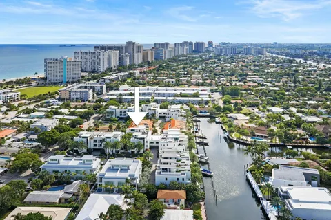 $1,999,995 | 240 Shore Court, Fort Lauderdale, FL 33308