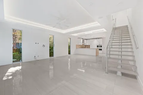 $1,999,995 | 240 Shore Court, Fort Lauderdale, FL 33308