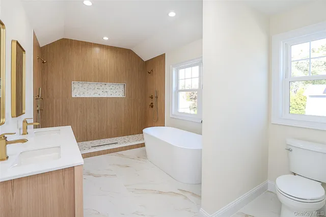 $1,529,000 | 1772 Rose Street, Merrick, NY 11566