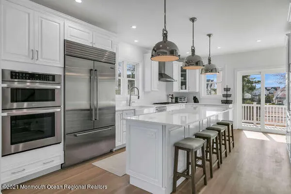 $20,000 | 916 Ocean Avenue, Unit WEEKLY PRICE, Mantoloking, NJ 08738