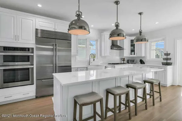 $20,000 | 916 Ocean Avenue, Unit WEEKLY PRICE, Mantoloking, NJ 08738