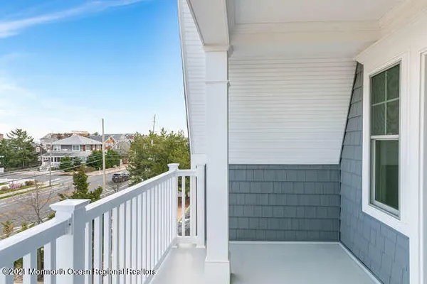$20,000 | 916 Ocean Avenue, Unit WEEKLY PRICE, Mantoloking, NJ 08738