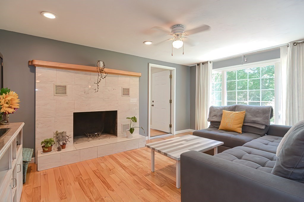 28 Arrow Road Norton, MA 02766 - Photo 8 of 42 Gallery Image 8