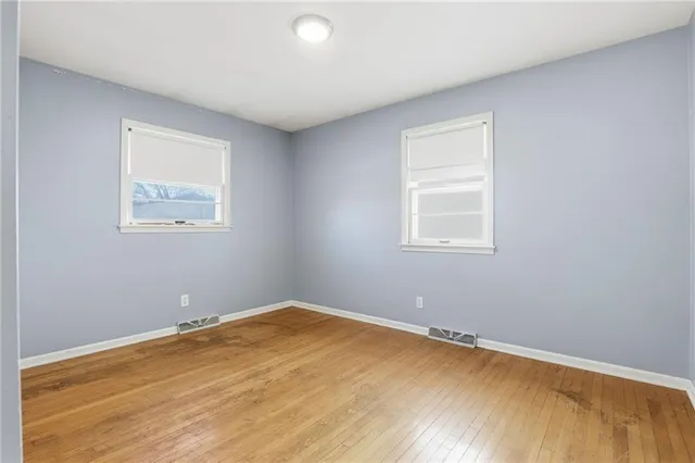 $350,000 | 107 West 104th Street, Kansas City, MO 64114