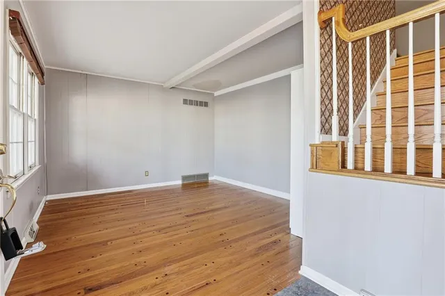 $350,000 | 107 West 104th Street, Kansas City, MO 64114