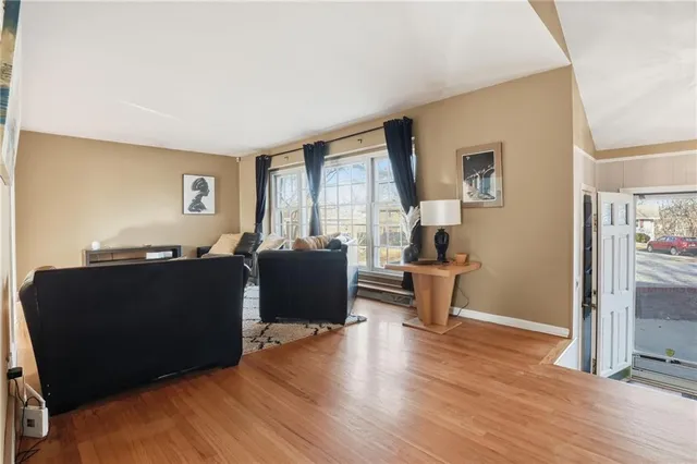 $350,000 | 107 West 104th Street, Kansas City, MO 64114