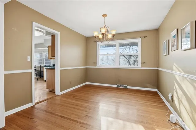 $350,000 | 107 West 104th Street, Kansas City, MO 64114