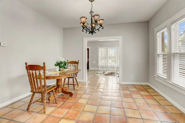 $1,800 | 5221 Mulford Street, Houston, TX 77023