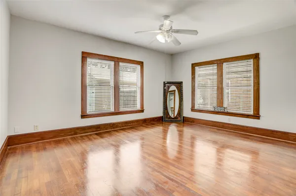 $1,800 | 5221 Mulford Street, Houston, TX 77023