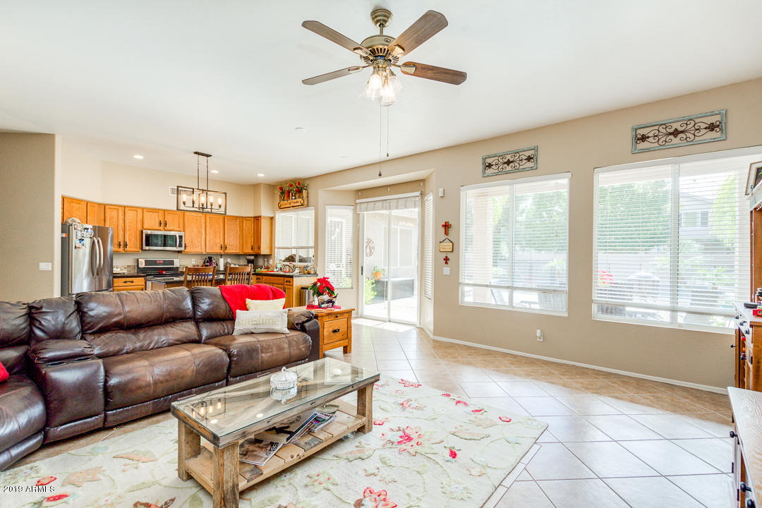 313 West Del Rio Street Gilbert, AZ 85233 - Photo 5 of 24 08-Del Rio