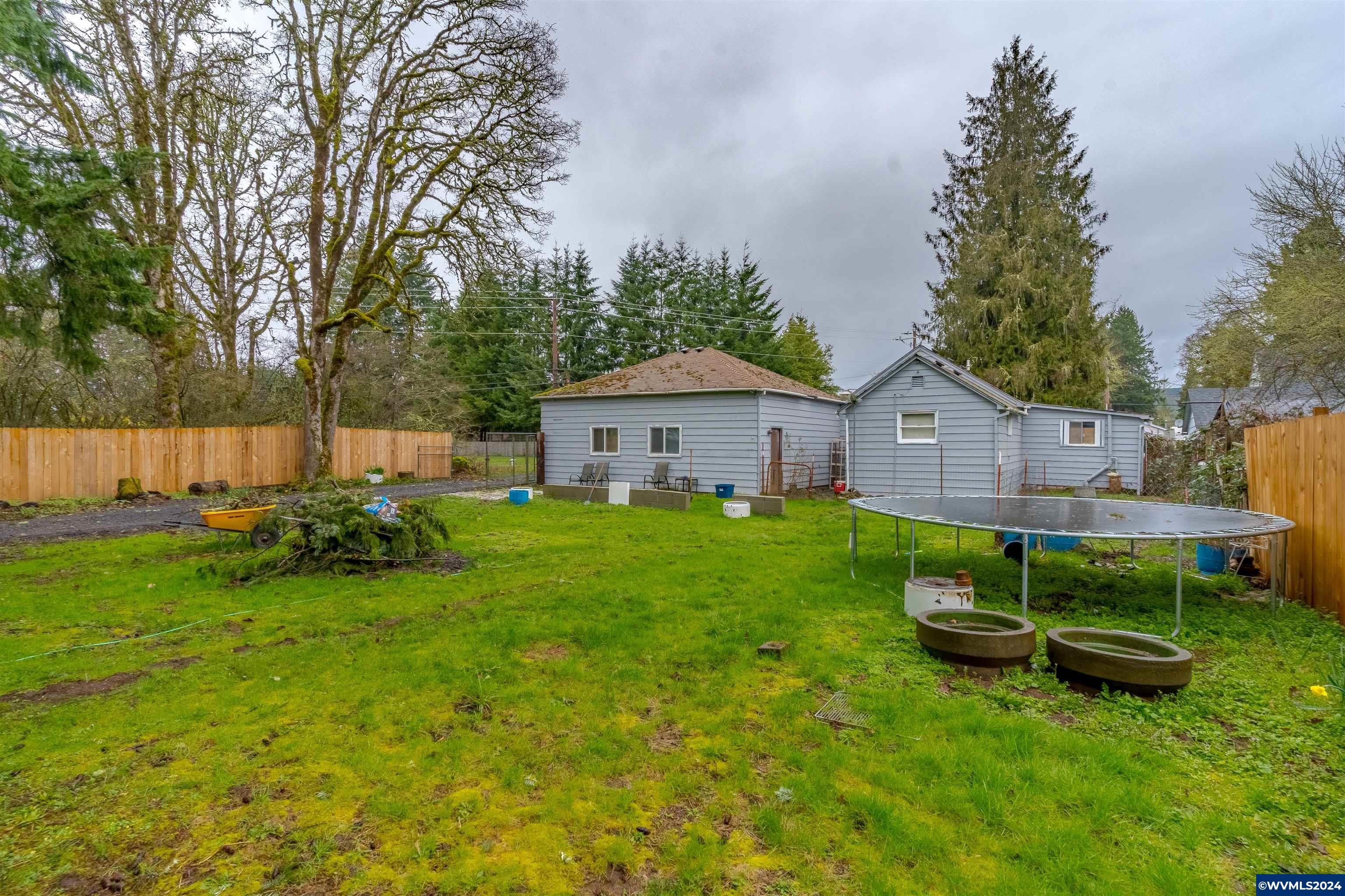 1212 Clark Mill Road Sweet Home, OR 97386 - Photo 4 of 32