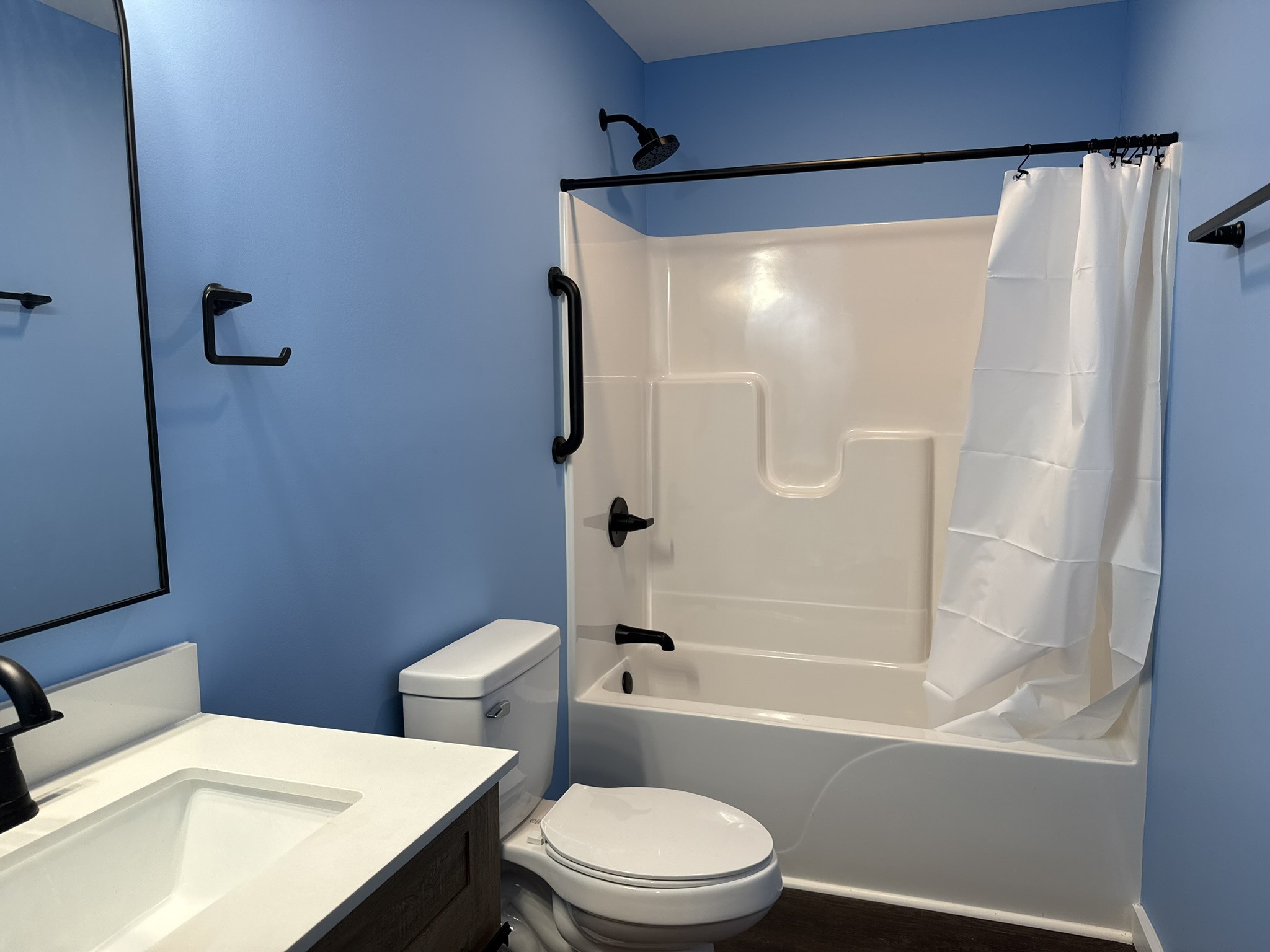 44 Blue Lake Road McMinnville, TN 37110 - Photo 20 of 30 a bathroom with a sink toilet and shower