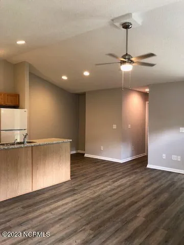 $1,400 | 4227 Elizabeth Avenue, New Bern, NC 28562