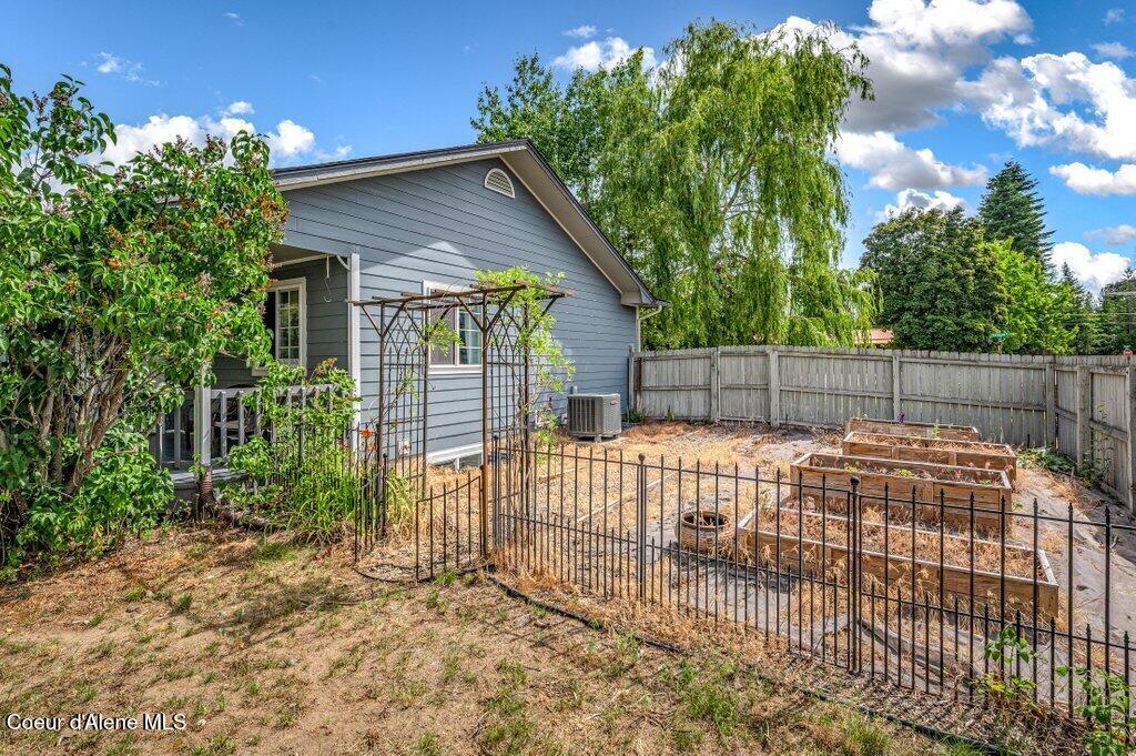 3701 Belmont Road Coeur D'Alene, ID 83815 - Photo 42 of 49 --44.jpg-SMALL