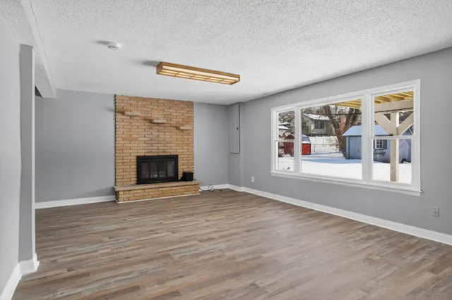 $420,000 | 8941 48th Avenue North, New Hope, MN 55428