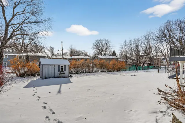 $420,000 | 8941 48th Avenue North, New Hope, MN 55428