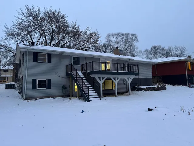 $420,000 | 8941 48th Avenue North, New Hope, MN 55428