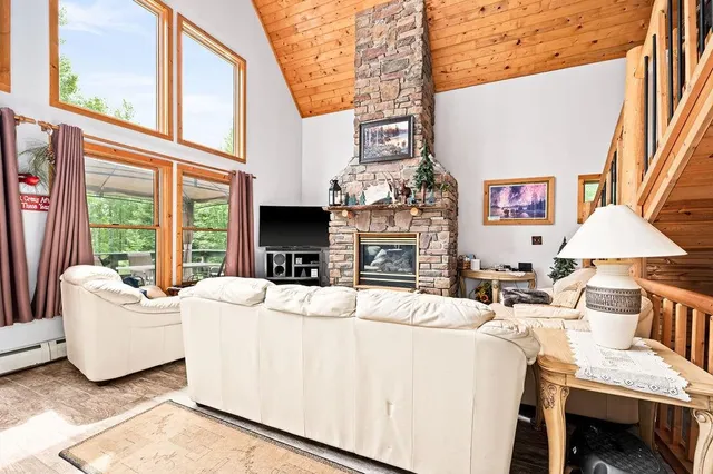 $374,900 | 3687 Bassett Bay Beach Road, Brimson, MN 55602