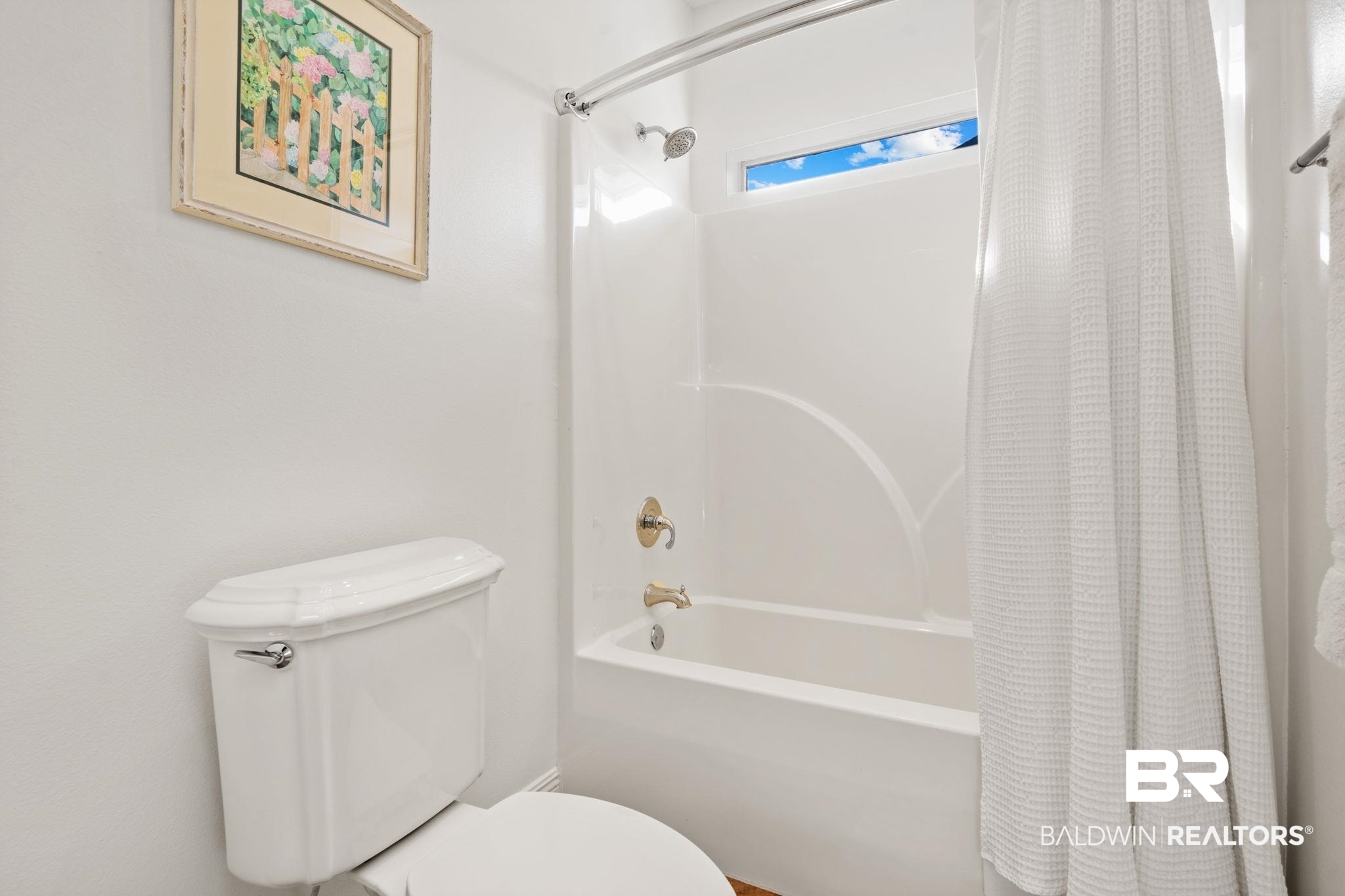 4771 Pecan Ridge East Mobile, AL 36619 - Photo 33 of 48 Bathroom featuring shower / tub combo and toilet
