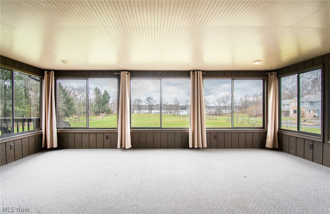 13918 Beaver Springfield Road New Springfield, OH 44443 - Photo 13 of 29 Sunroom with a deck