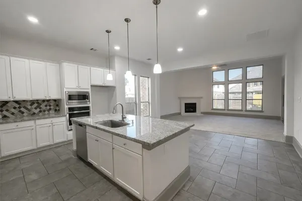 $465,000 | 15422 Arrowhead Ridge Drive, Humble, TX 77396