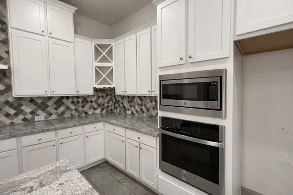 $465,000 | 15422 Arrowhead Ridge Drive, Humble, TX 77396