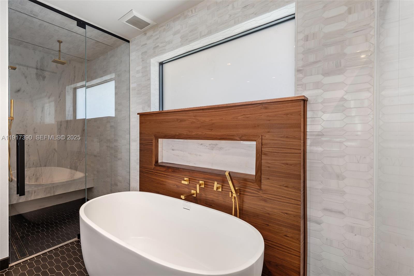 900 Washington Street Hollywood, FL 33019 - Photo 29 of 61 a bathroom with a sink a toilet and a shower