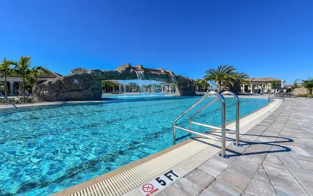 $4,000 | 5814 Wake Forest Run, Unit 102, Bradenton, FL 34211