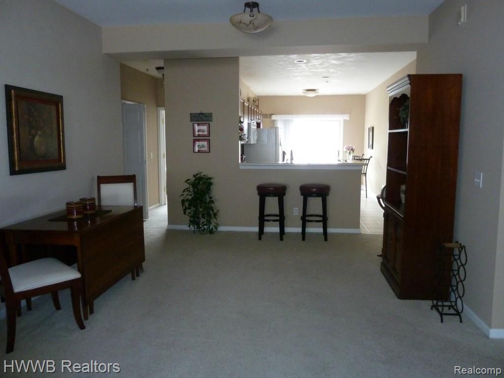 1381 Raliegh Place Troy, MI 48084 - Photo 5 of 17