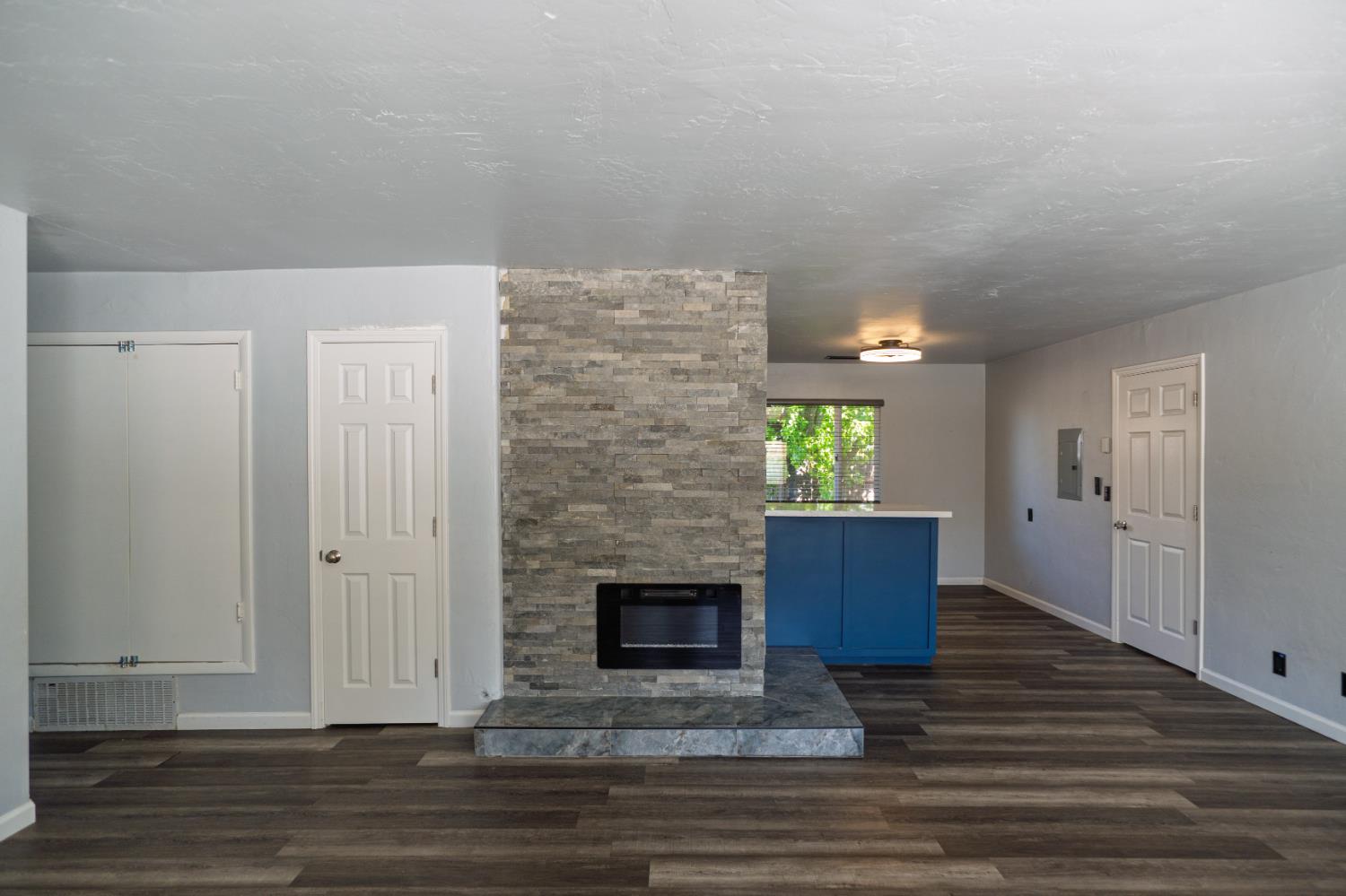 27 Emerald Drive Merced, CA 95340 - Photo 6 of 54
