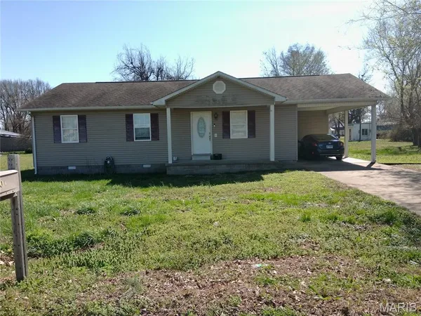 $124,900 | 1504 East Stoddard Street, Dexter, MO 63841