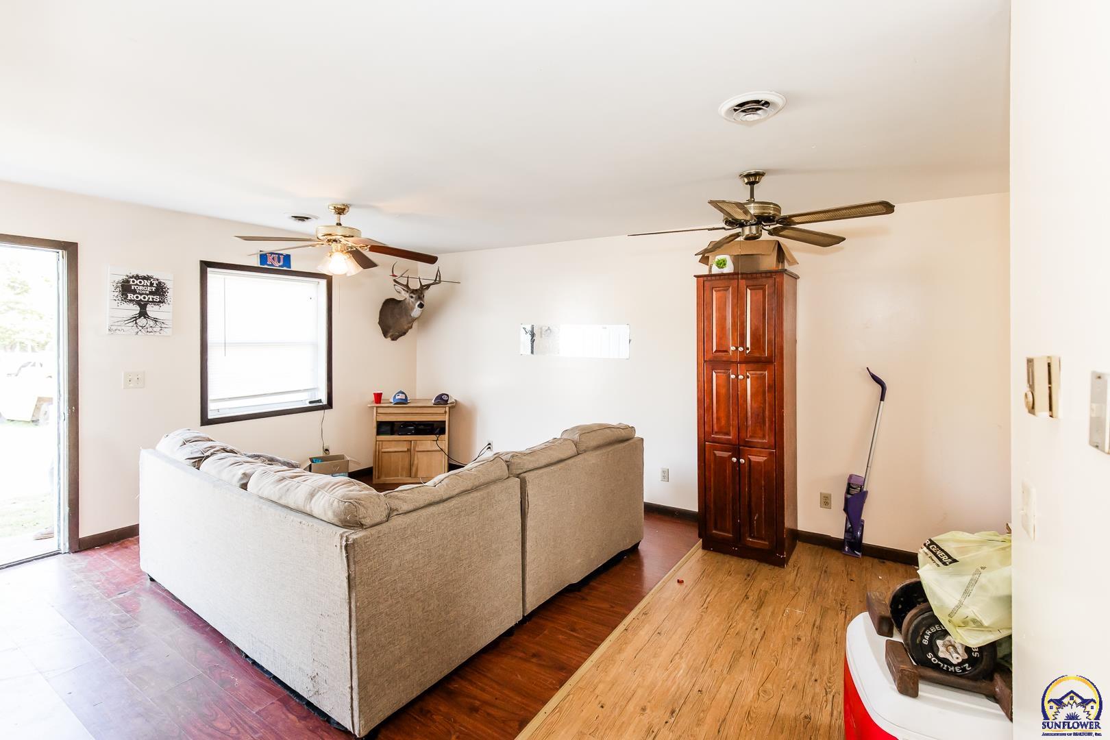 104 10th Street Ogden, KS 66517 - Photo 13 of 29