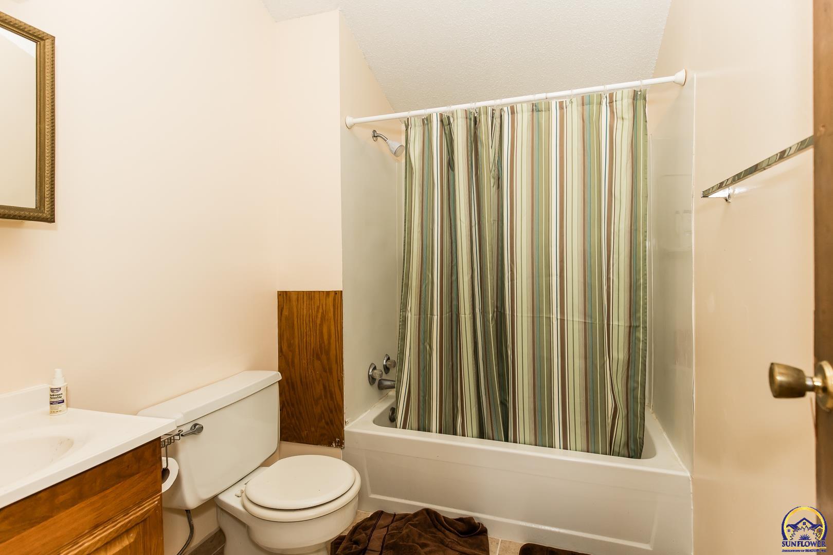 104 10th Street Ogden, KS 66517 - Photo 16 of 29