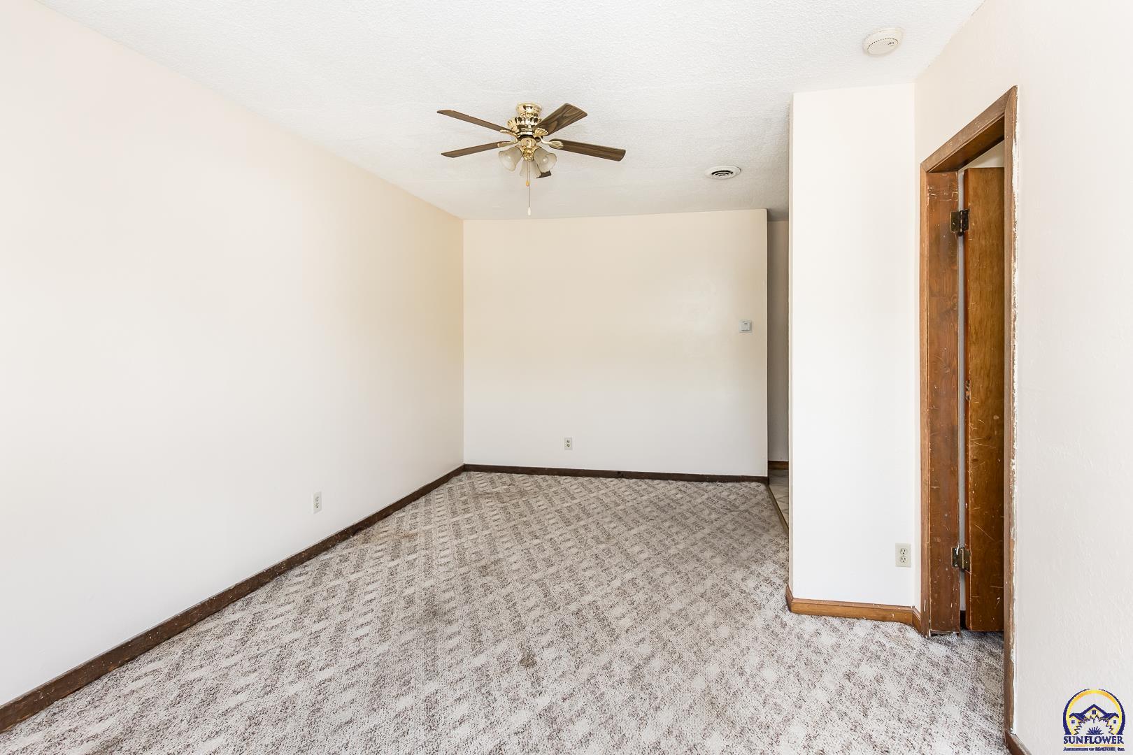 104 10th Street Ogden, KS 66517 - Photo 18 of 29