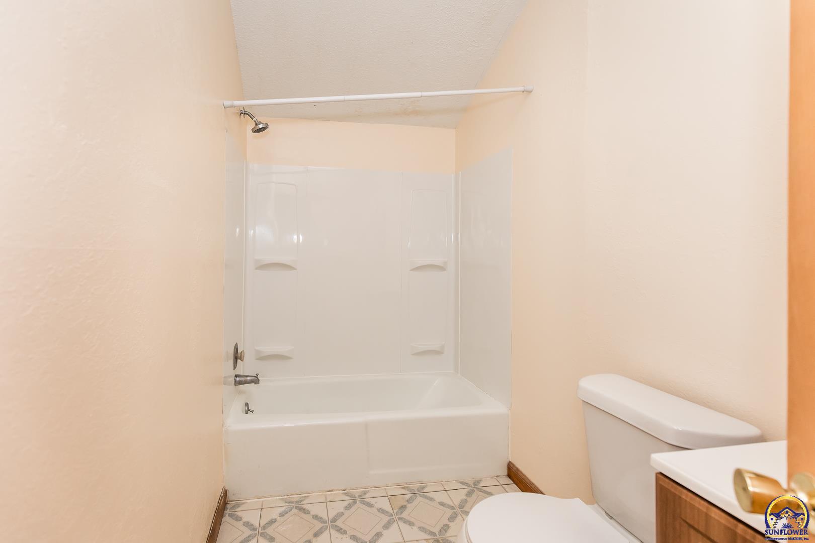 104 10th Street Ogden, KS 66517 - Photo 22 of 29