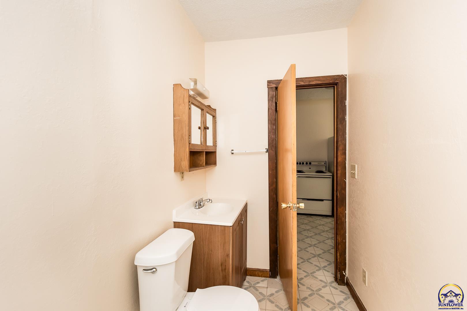 104 10th Street Ogden, KS 66517 - Photo 23 of 29