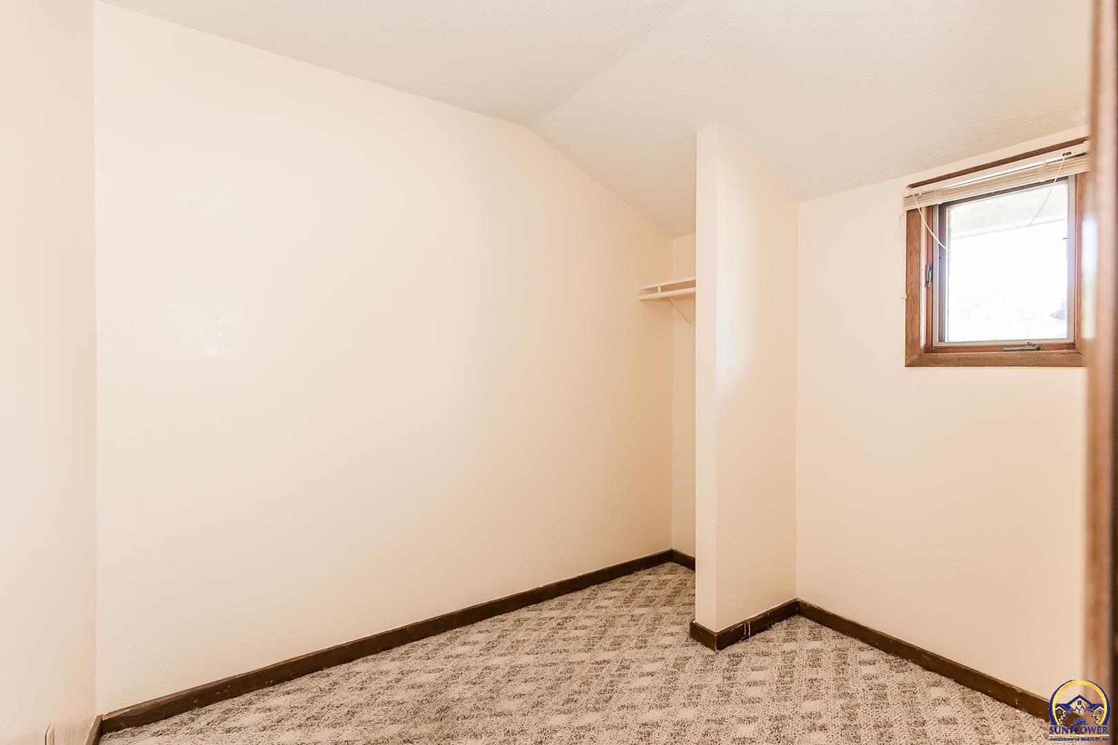 104 10th Street Ogden, KS 66517 - Photo 26 of 29