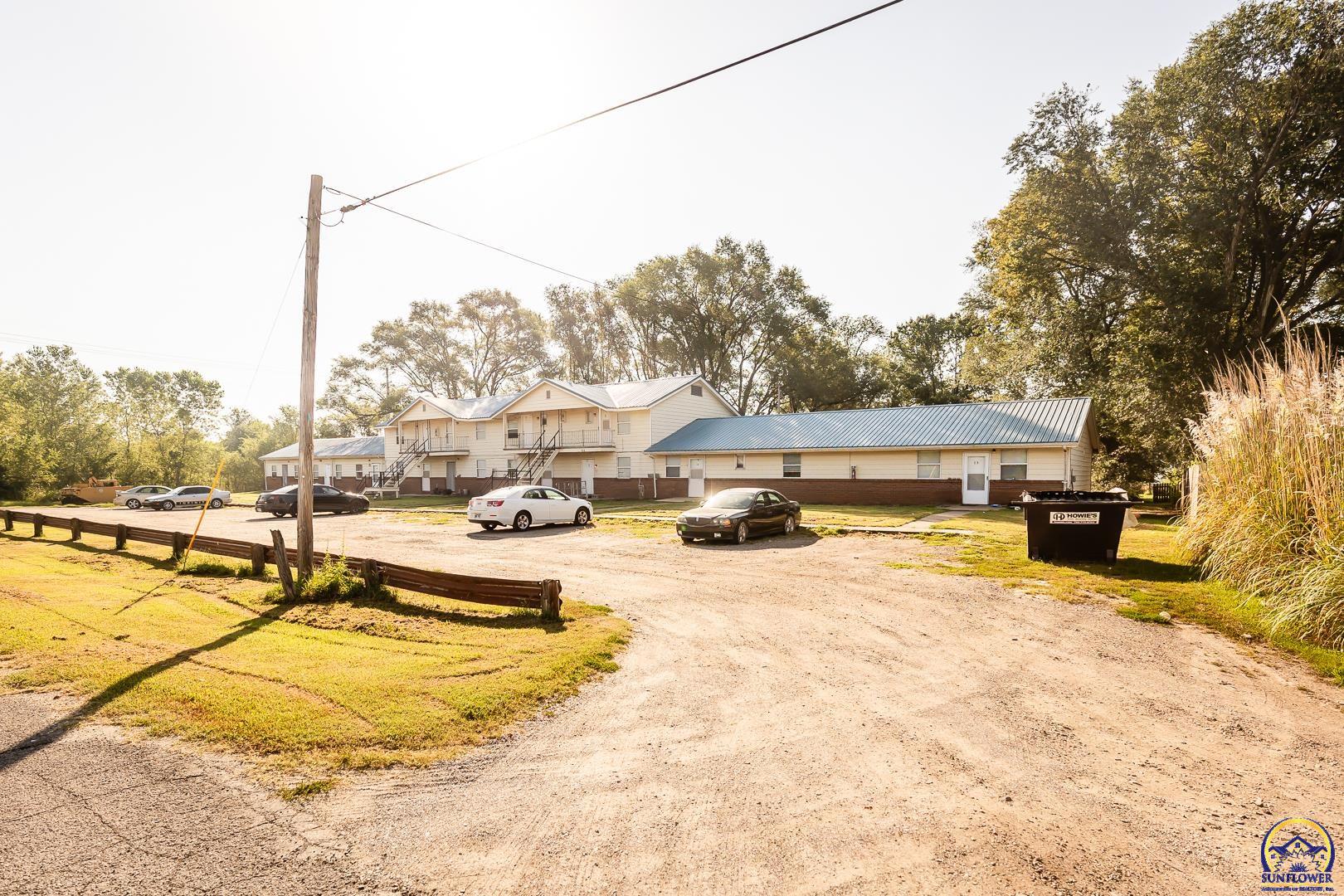 104 10th Street Ogden, KS 66517 - Photo 6 of 29