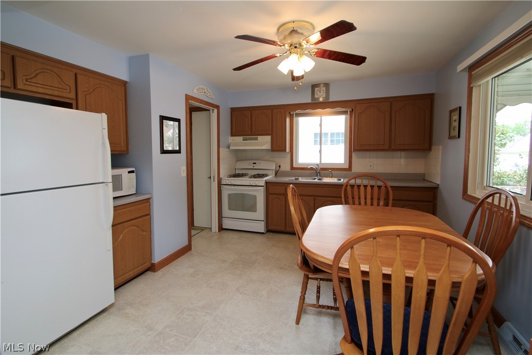 30331 Arnold Road Willowick, OH 44095 - Photo 6 of 34