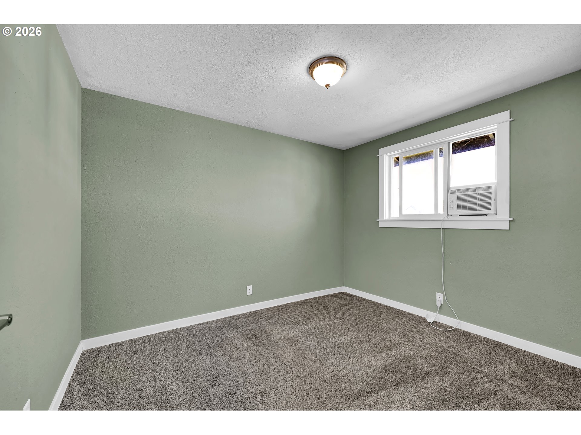 326 North 38th Place Springfield, OR 97478 - Photo 22 of 39