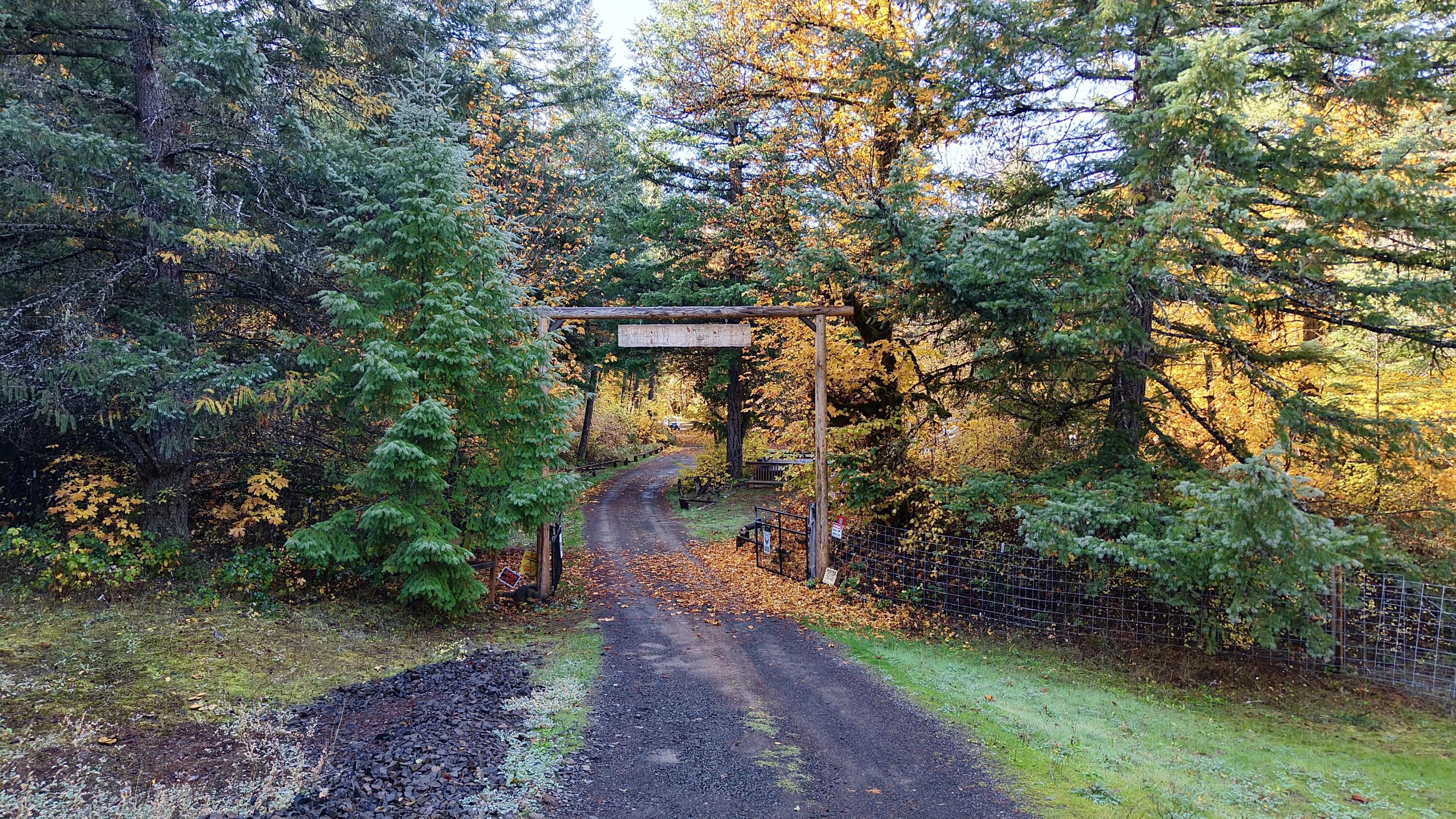 52 Dodes Creek Road Trail, OR 97541 - Photo 12 of 110 Property Entrance