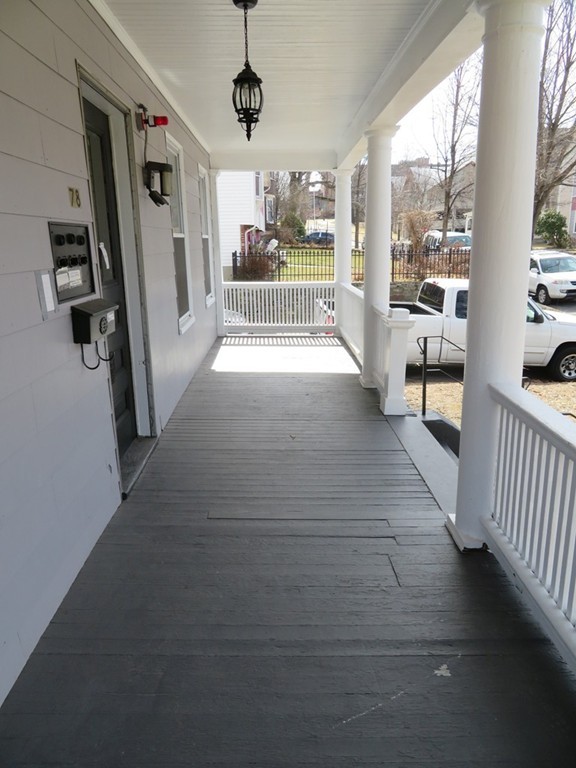 78 Downing Street Worcester, MA 01610 - Photo 5 of 29