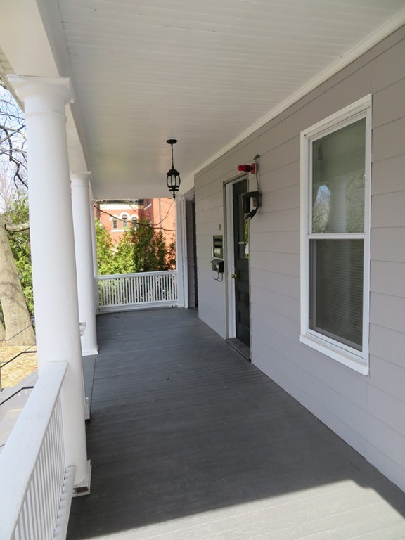 78 Downing Street Worcester, MA 01610 - Photo 6 of 29