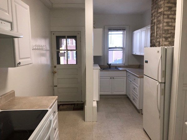 78 Downing Street Worcester, MA 01610 - Photo 7 of 29