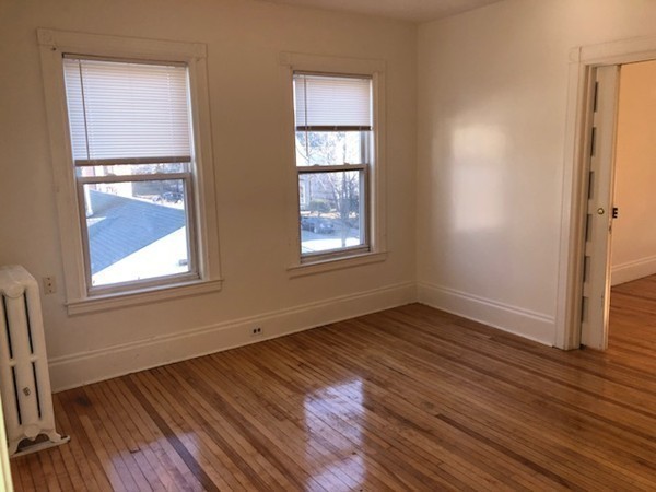 78 Downing Street Worcester, MA 01610 - Photo 10 of 29