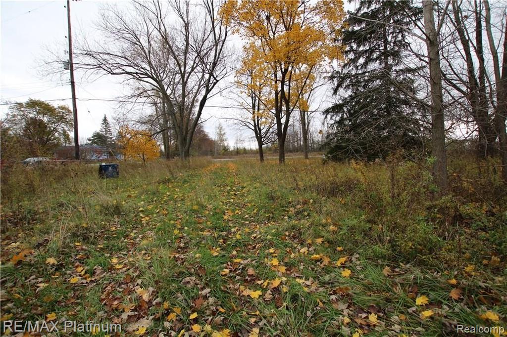 1270 West Reid Road Flint, MI 48507 - Photo 12 of 13