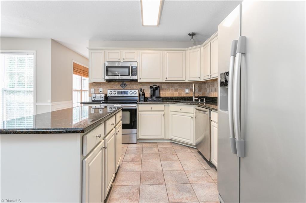 6115 High View Road Greensboro, NC 27410 - Photo 11 of 46 Gallery Image 11
