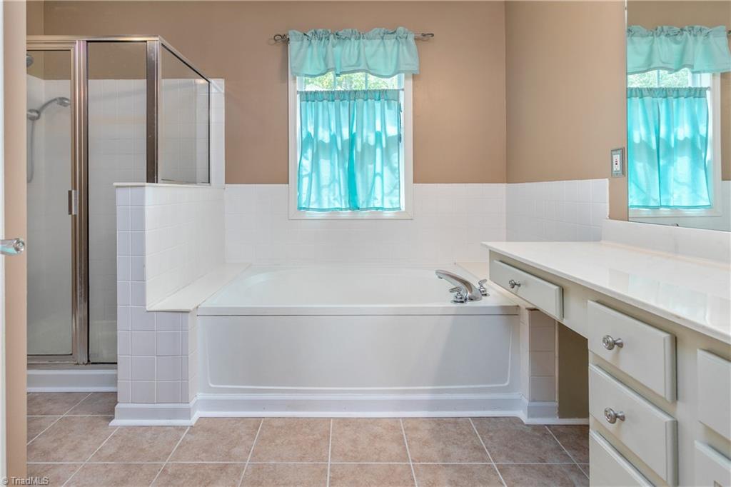 6115 High View Road Greensboro, NC 27410 - Photo 27 of 46 Gallery Image 27