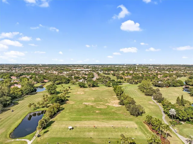 $279,900 | 2430 DC Country Club Boulevard, Unit 6092, Deerfield Beach, FL 33442